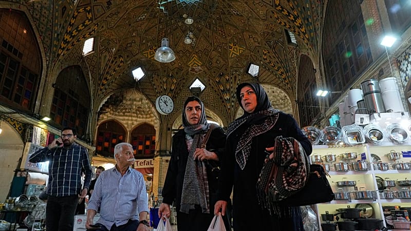 Video thumbnail for Tehran residents hope for breakthrough in upcoming US-Iran talks