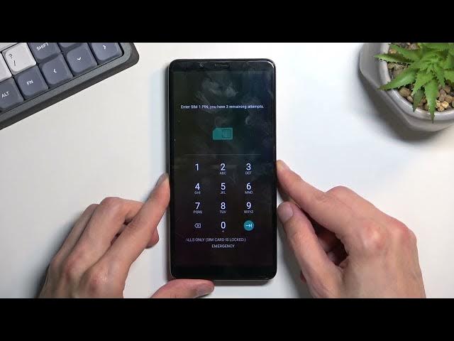 Video thumbnail for How to Insert SIM in CUBOT Note 9 – SD Card Slot