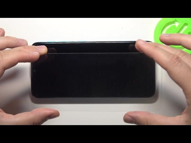 Video thumbnail for How to Install Tempered Glass in Motorola Moto E7 Power?