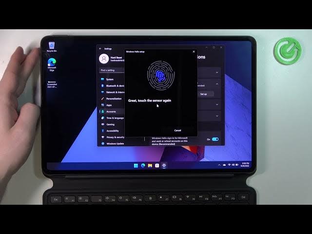 Video thumbnail for HUAWEI MateBook E Windows 11 - How To Add Fingerprint