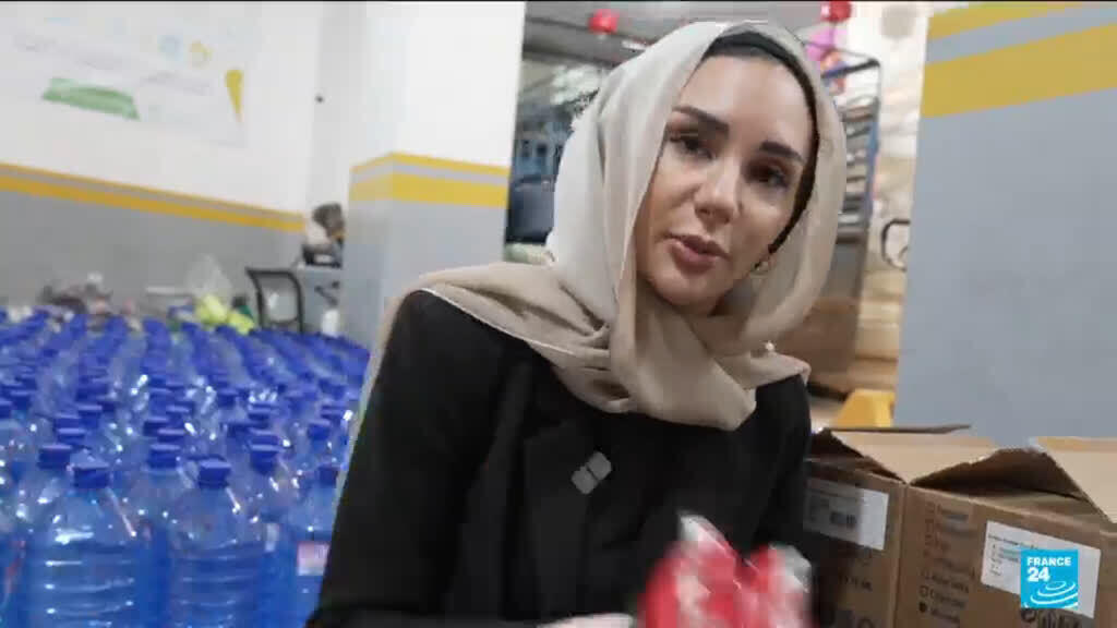 Video thumbnail for FRANCE 24 report: Lebanon’s displaced turn to private aid groups as state support struggles