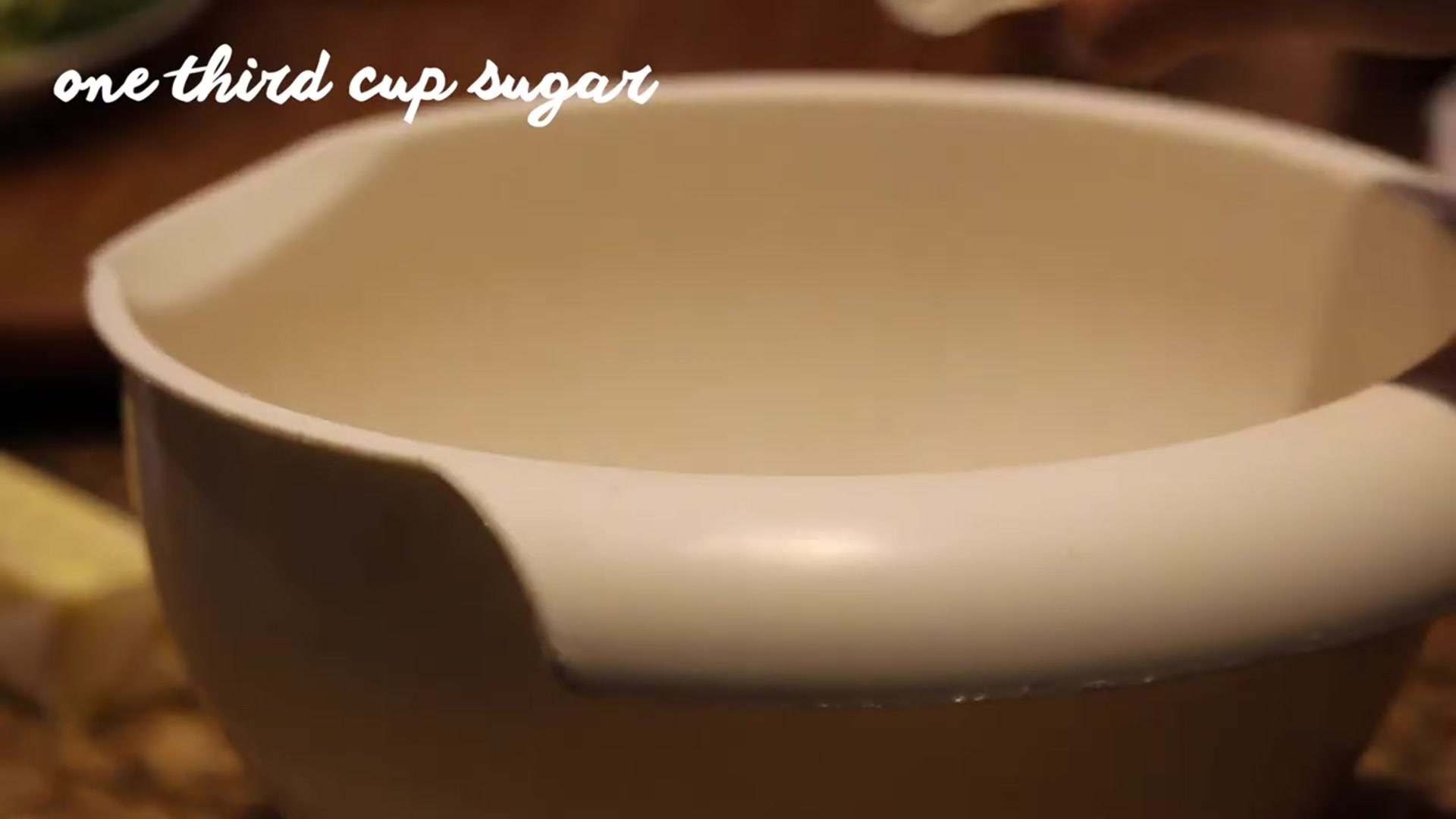 Video thumbnail for How to Make a Raspberry Ice Cream Pie    rachel republic(720P HD)