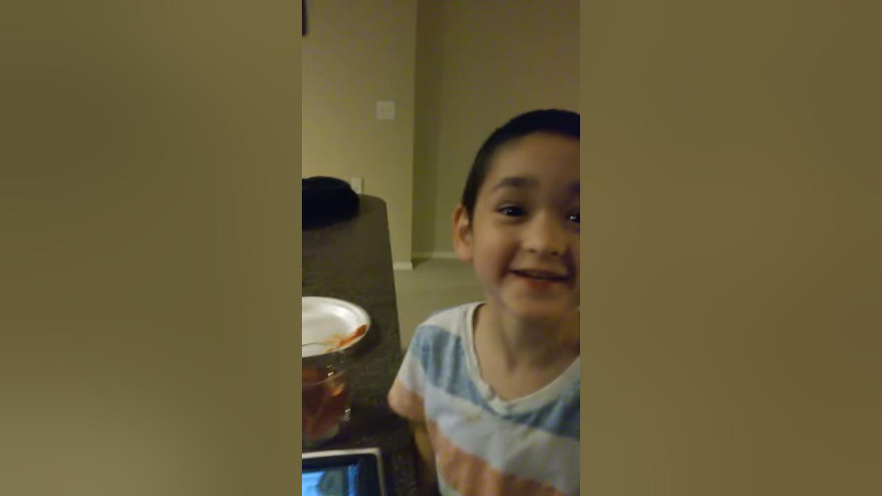 Video thumbnail for My son sending drawing to stampylonghead