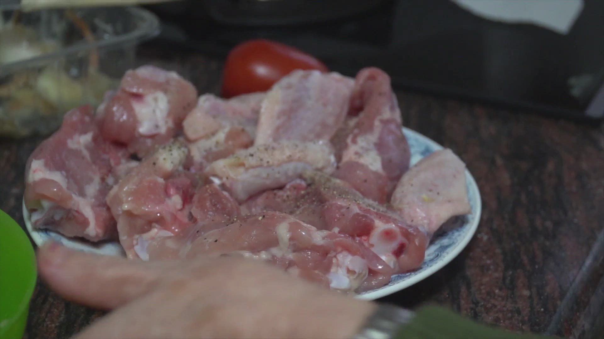 Video thumbnail for Slow Cooker Butter Chicken