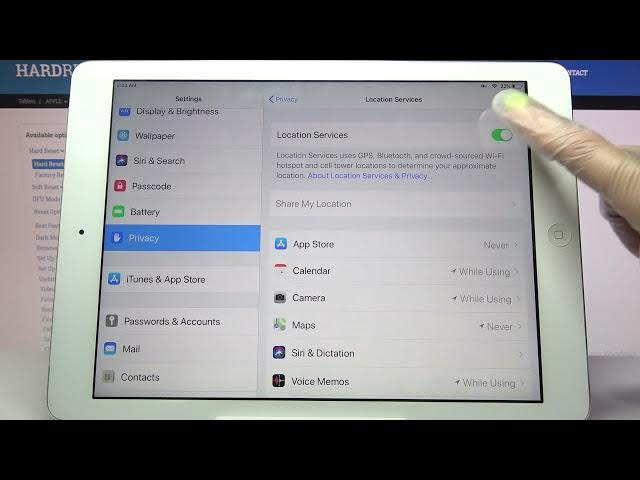 Video thumbnail for How to Activate Location on IPAD AIR - Location Settings