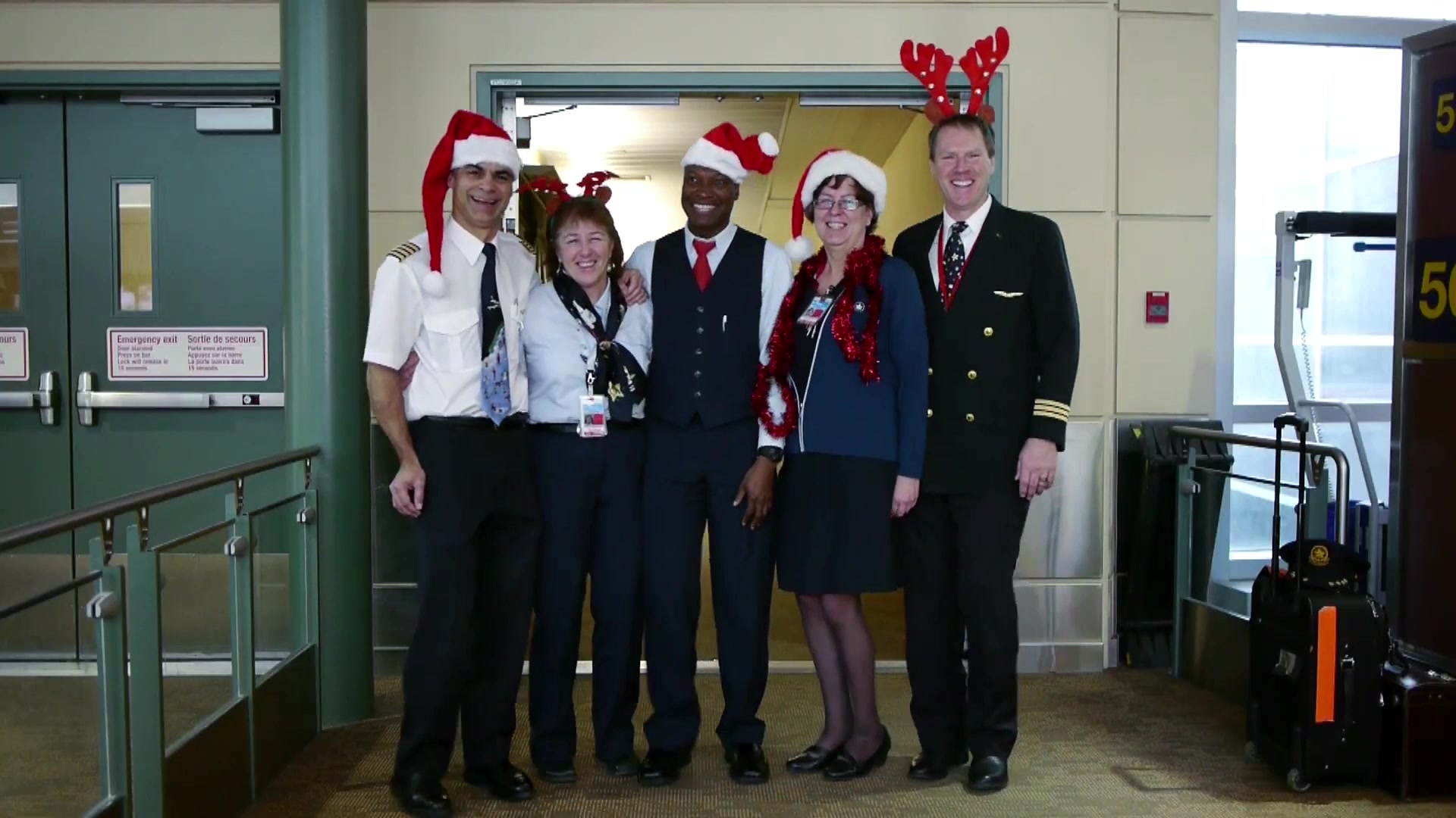 Video thumbnail for A Christmas Cheer at Vancouver International Airport
