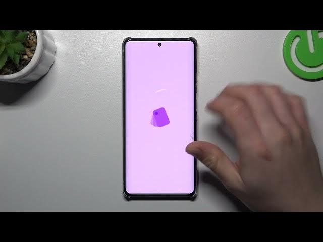 Video thumbnail for How to Rearrange Home Screen in Motorola Moto X40 - Home Screen Arrangements Tips