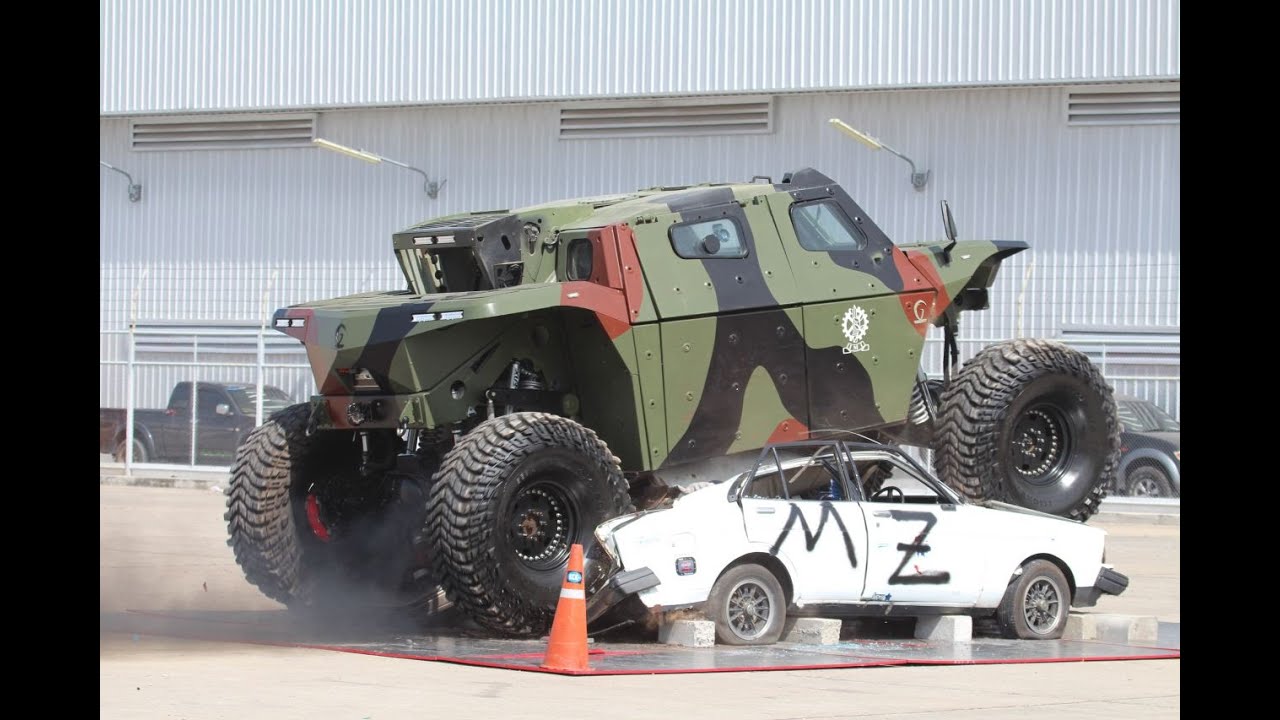 'Video thumbnail for CombatGuard 4x4 combat armoured vehicle Extreme Rough Terrain IMI Israel Military Industries demo'