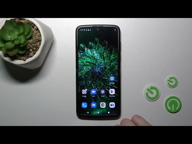 Video thumbnail for Motorola Razr 2022 - How to Enable & Disable Google Feed