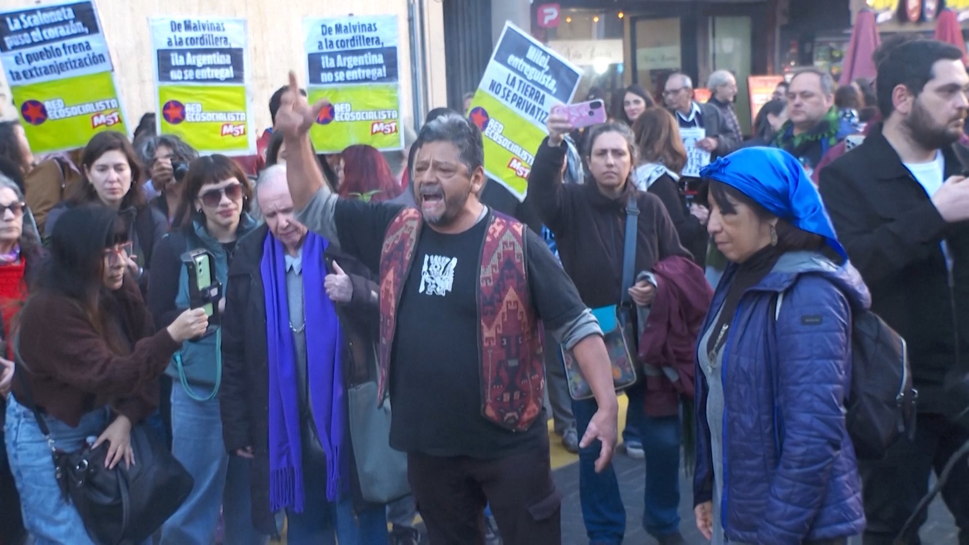 Video thumbnail for Indigenous groups oppose Milei plan to open Argentina to foreign buyers