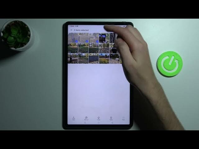 Video thumbnail for How to Hide Photos in Gallery on HUAWEI MATEPAD 11 - Private Safe