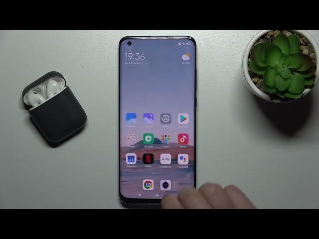 Video thumbnail for How to Install iPhone Keyboard in XIAOMI Mi 10 Pro?