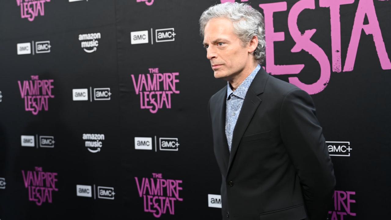 Video thumbnail for "NY: "The Vampire Lestat" Premiere�- Arrivals" 9.