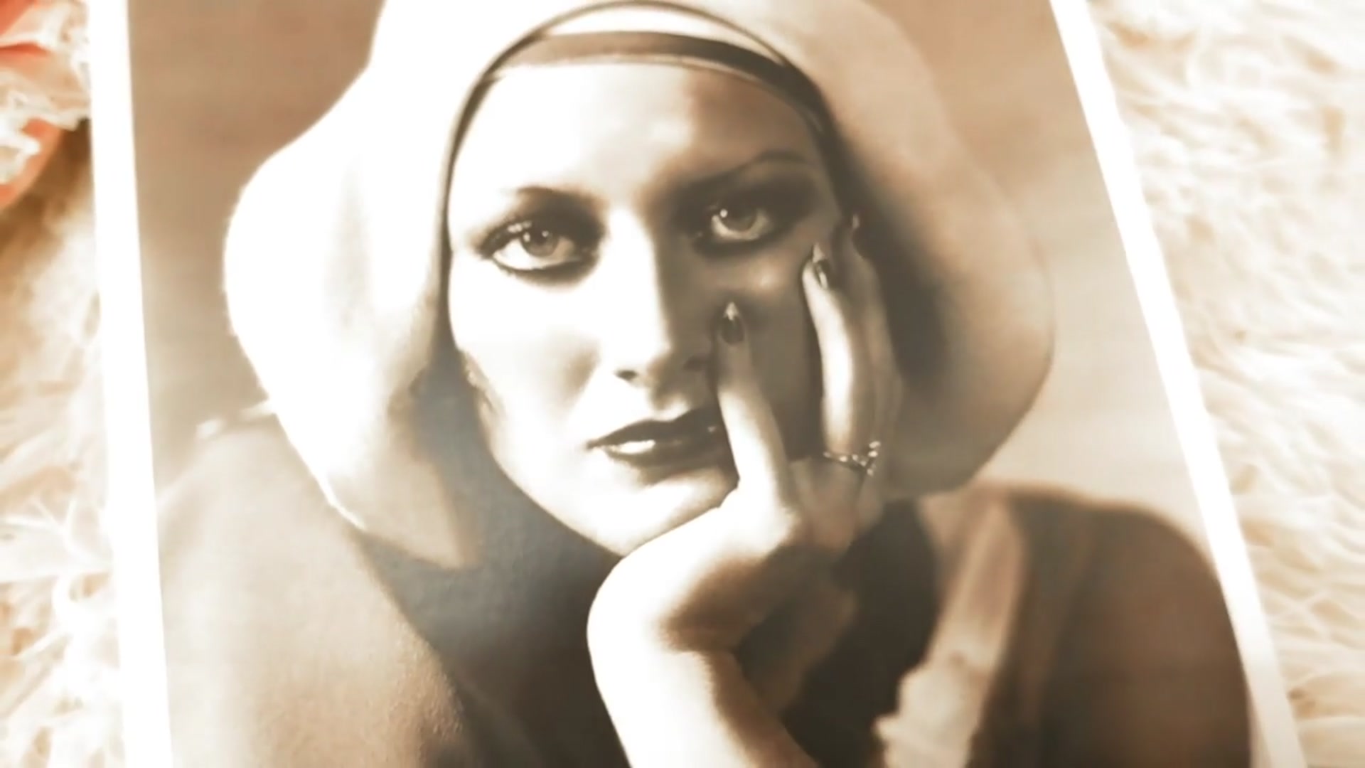'Video thumbnail for I recreated Joan Crawford's 1930s Manicure: Popular manicure trends in the 1930s'