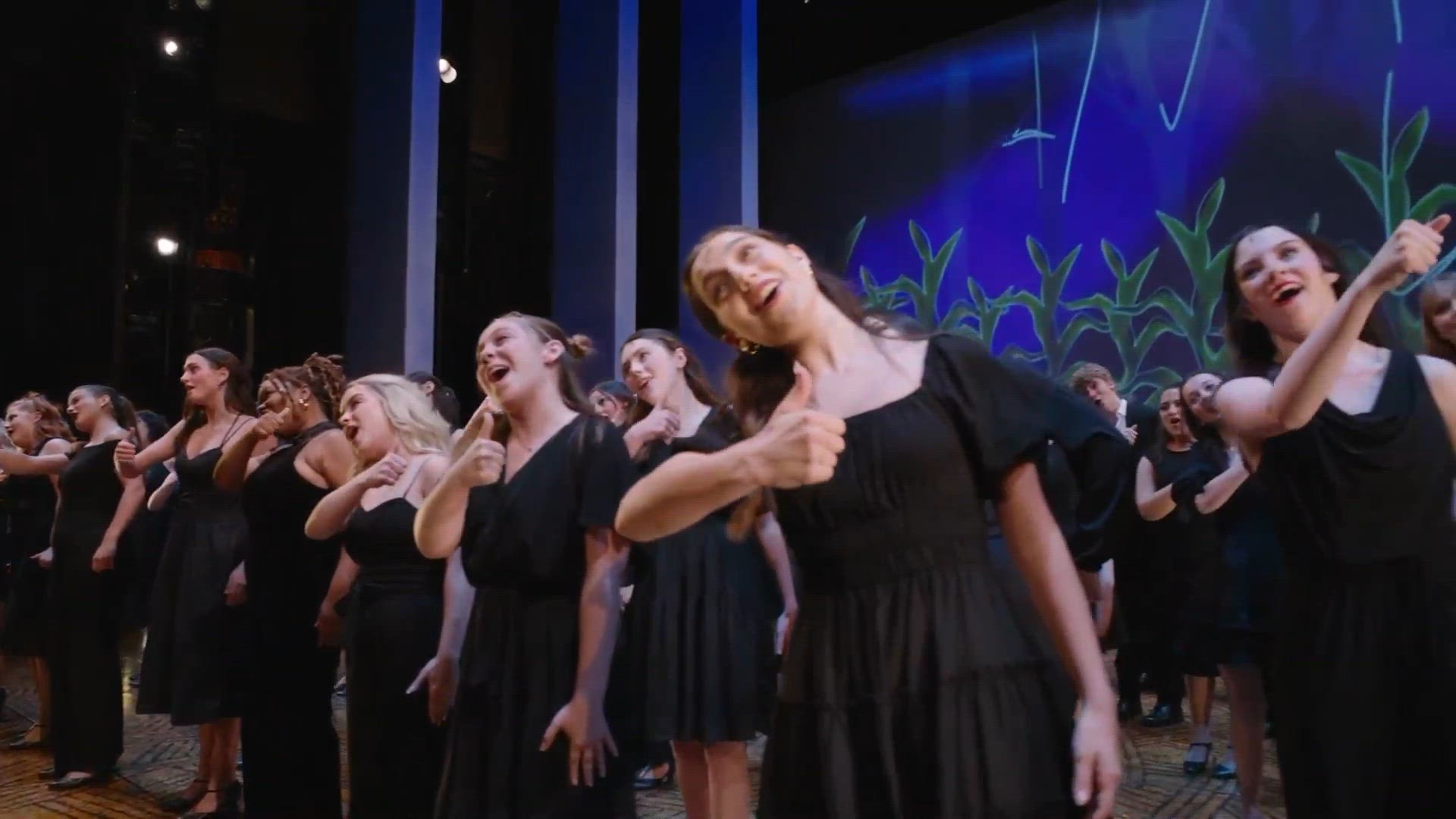 Video thumbnail for Video: Stars Walk the Red Carpet at the 2023 Jimmy Awards