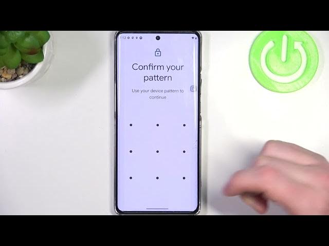 Video thumbnail for Is There Fingerprint Scanner On Motorola Edge 40 Pro