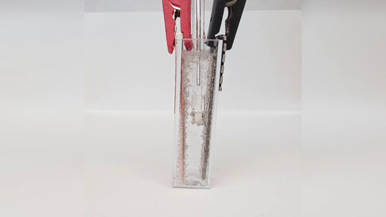 Video thumbnail for US: NASA's New Device Could Make Fuel And Oxygen On Mars.