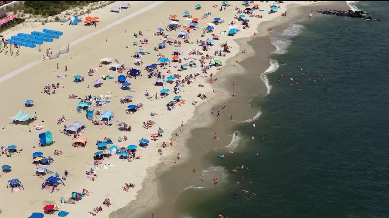 Video thumbnail for US: Crowds flock to Cape May Beach in New Jersey ahead of Labor Day.