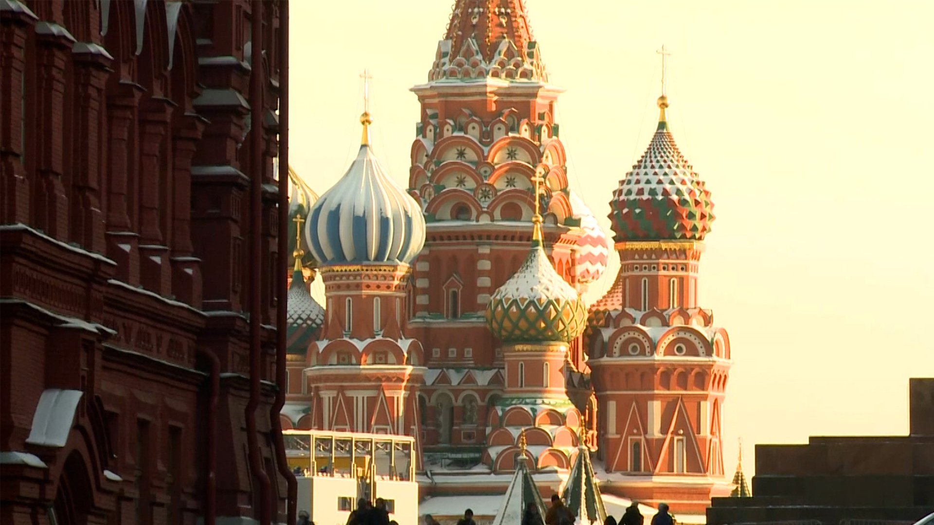 Video thumbnail for Fatigue and tension in Russia four years after Ukraine invasion