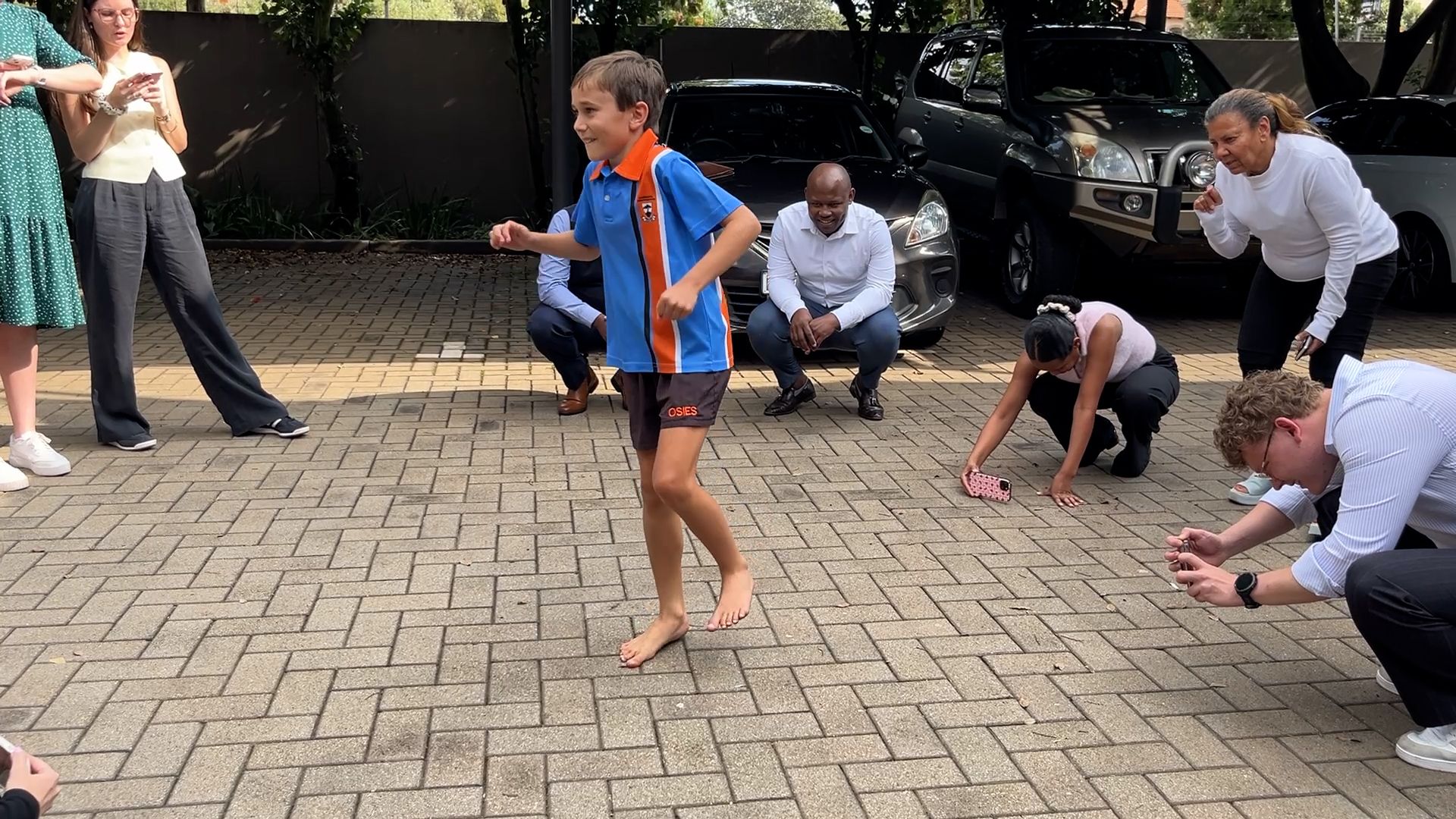 Video thumbnail for Most hops on one foot in one minute - 208 by Willem Delport
