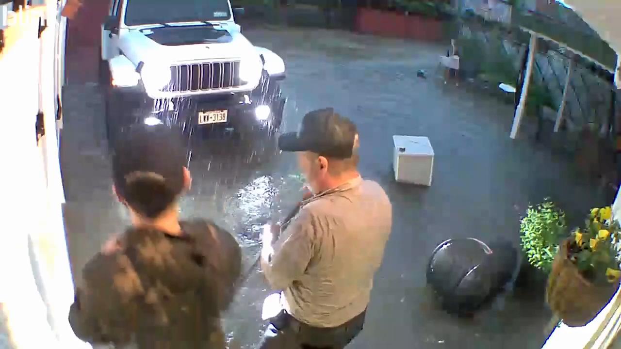 Video thumbnail for US: Flash Floods Inundate New York City After Powerful Storm 7.