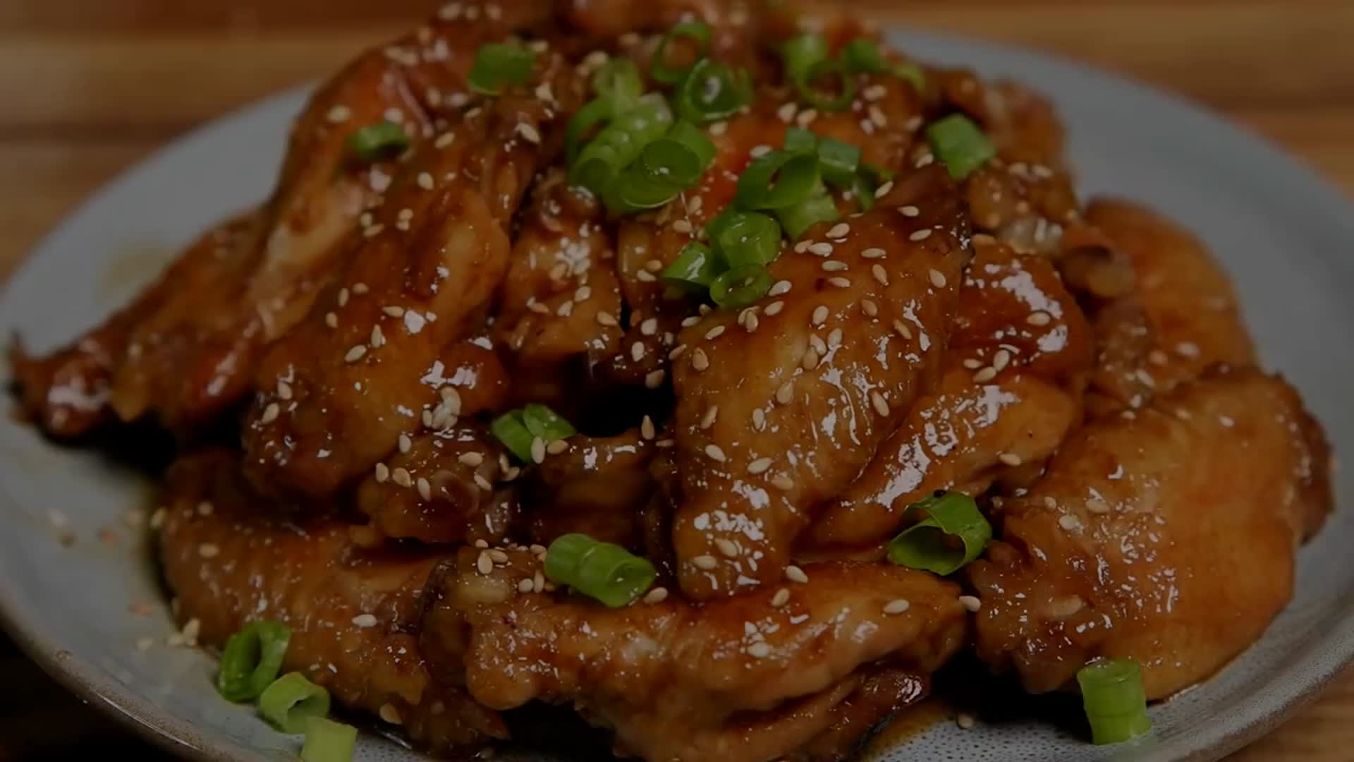 Video thumbnail for Chicken Wings Recipe