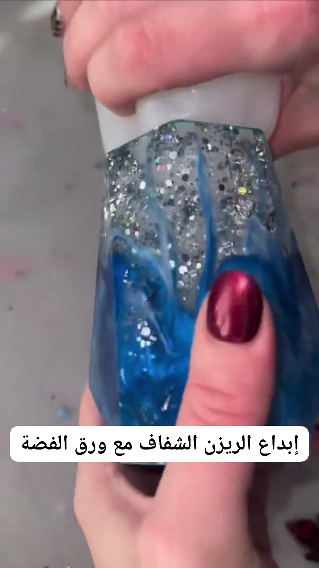 Video thumbnail for اصنع بنفسك أفخم مقلمة ريزن للمكتب! سحر الريزن الشفاف مع ورق الفضة