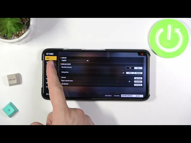 Video thumbnail for How to Turn On / Off Quick Weapon Switch in Garena Free Fire MAX?