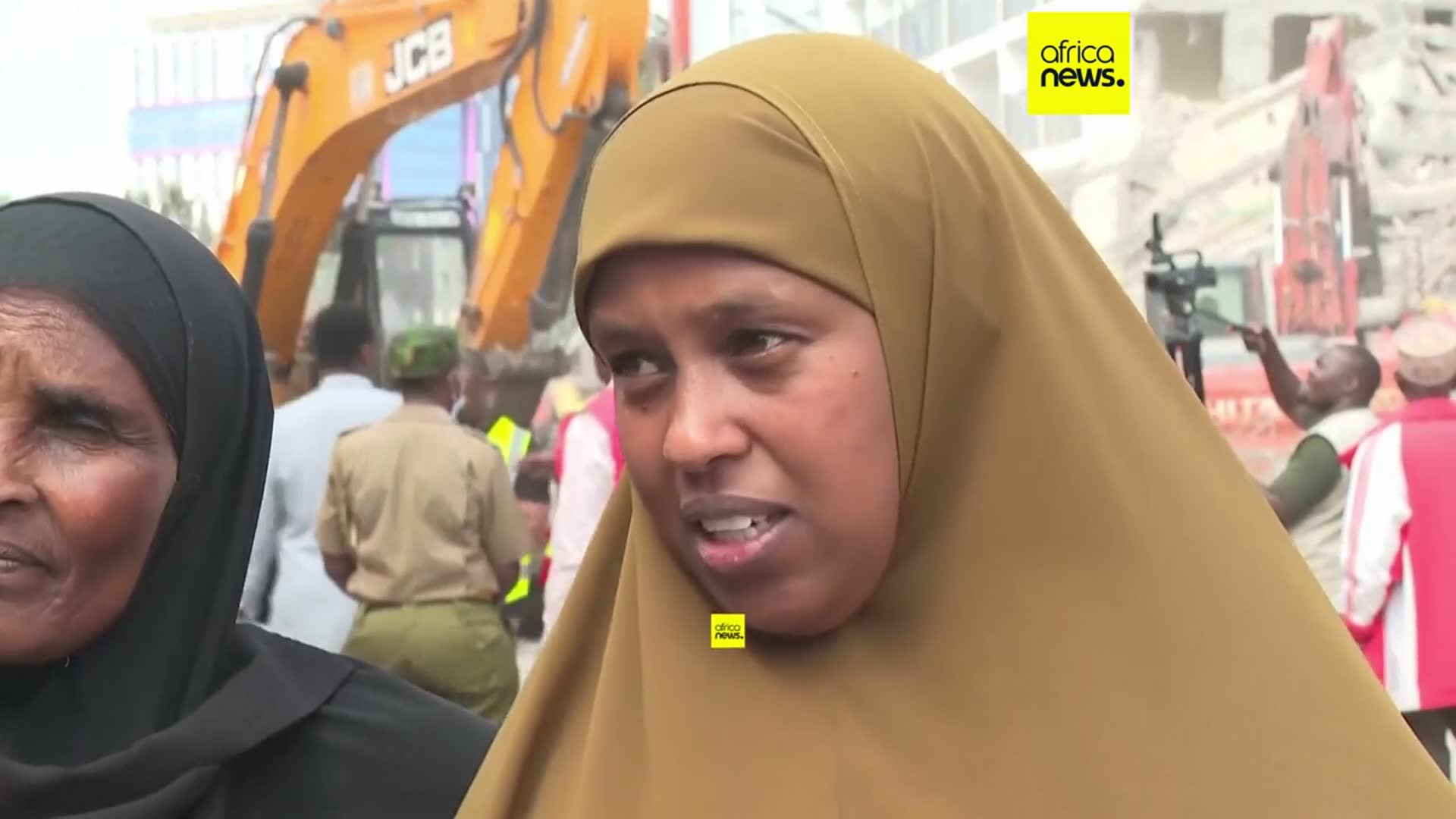 Video thumbnail for Four people trapped after Nairobi building collapses, rescue operations ongoing