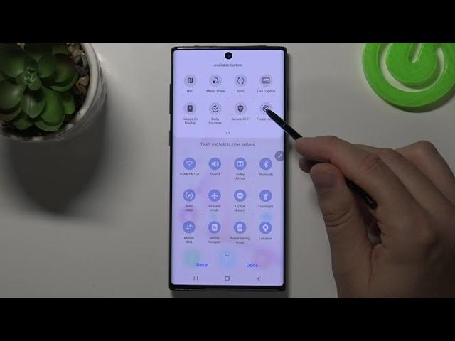 Video thumbnail for How to Adjust Notification Bar Shortcuts on Samsung Galaxy Note 10 – Customize Top Bar