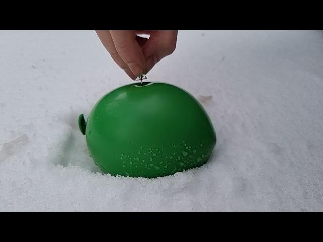 Video thumbnail for Water Balloon with Paint in Slow Motion - Samsung Galaxy S21 Slow Motion FHD 30FPS