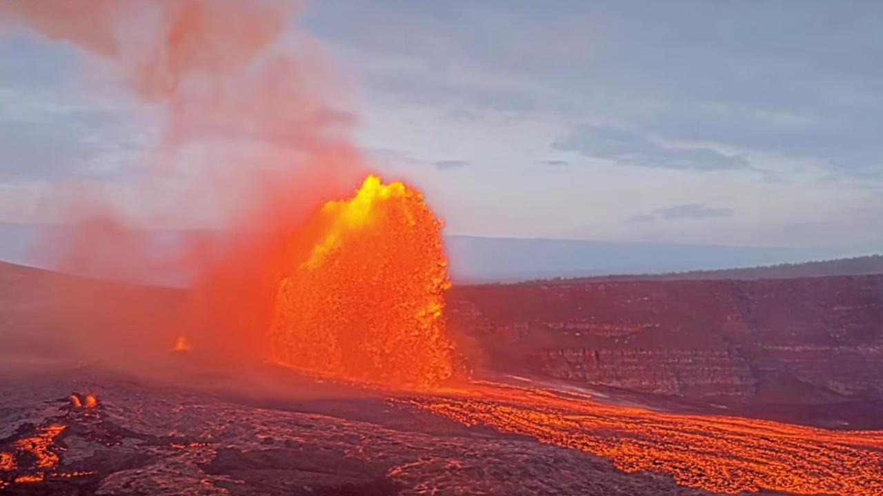Video thumbnail for US: Kilauea Breaks Historic Eruption Record As Lava Fountains Reach 200 Meters.