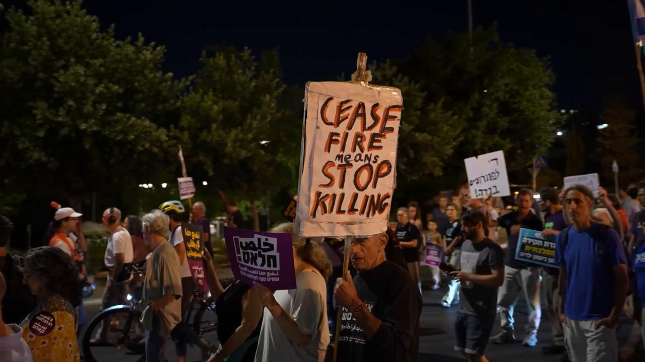 Video thumbnail for Israelis protest in Jerusalem, call for Netanyahu government’s resignation.