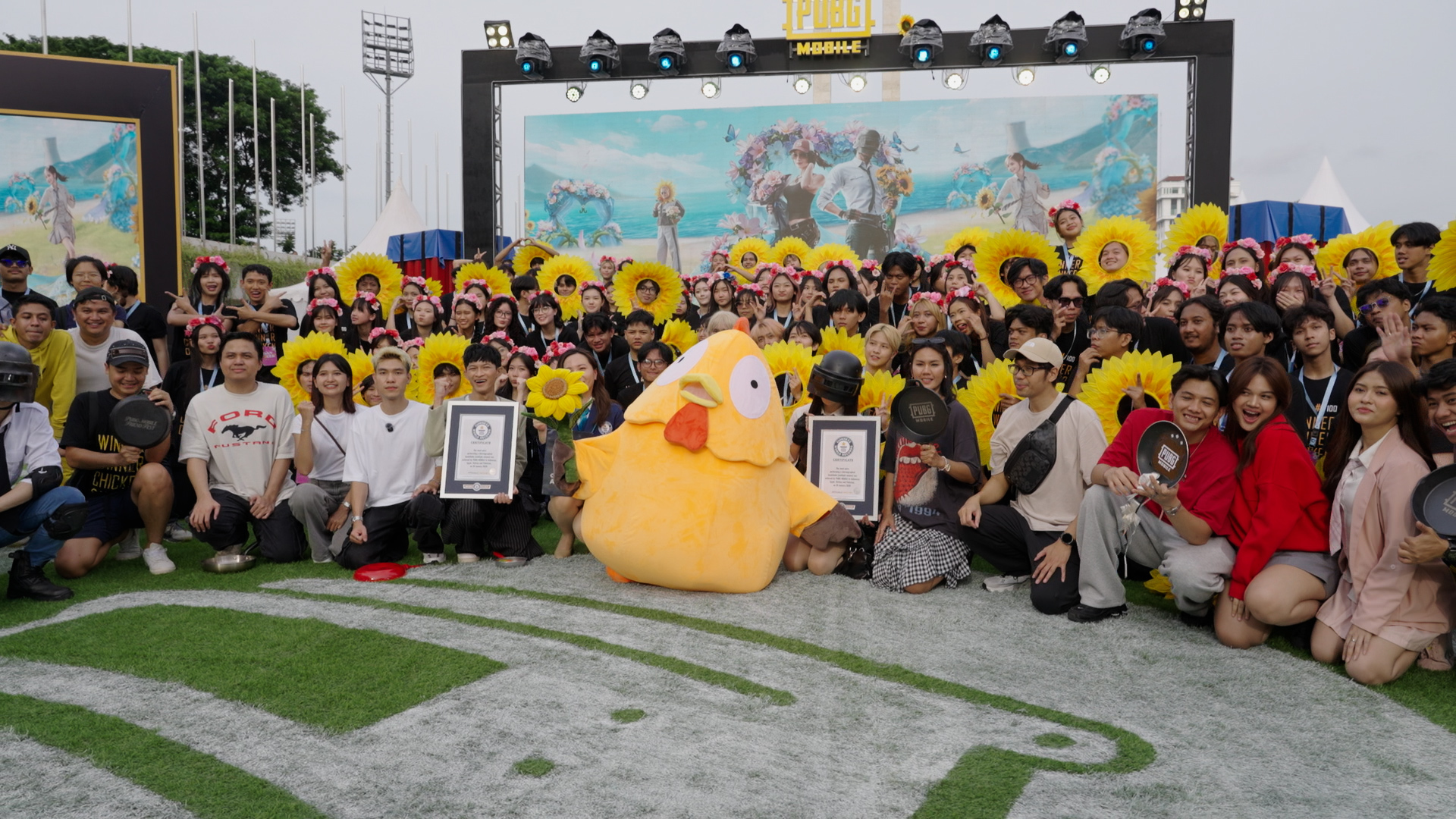 Video thumbnail for Most pairs performing a choreographed handshake in multiple locations 196 pairs by PUBG MOBILE