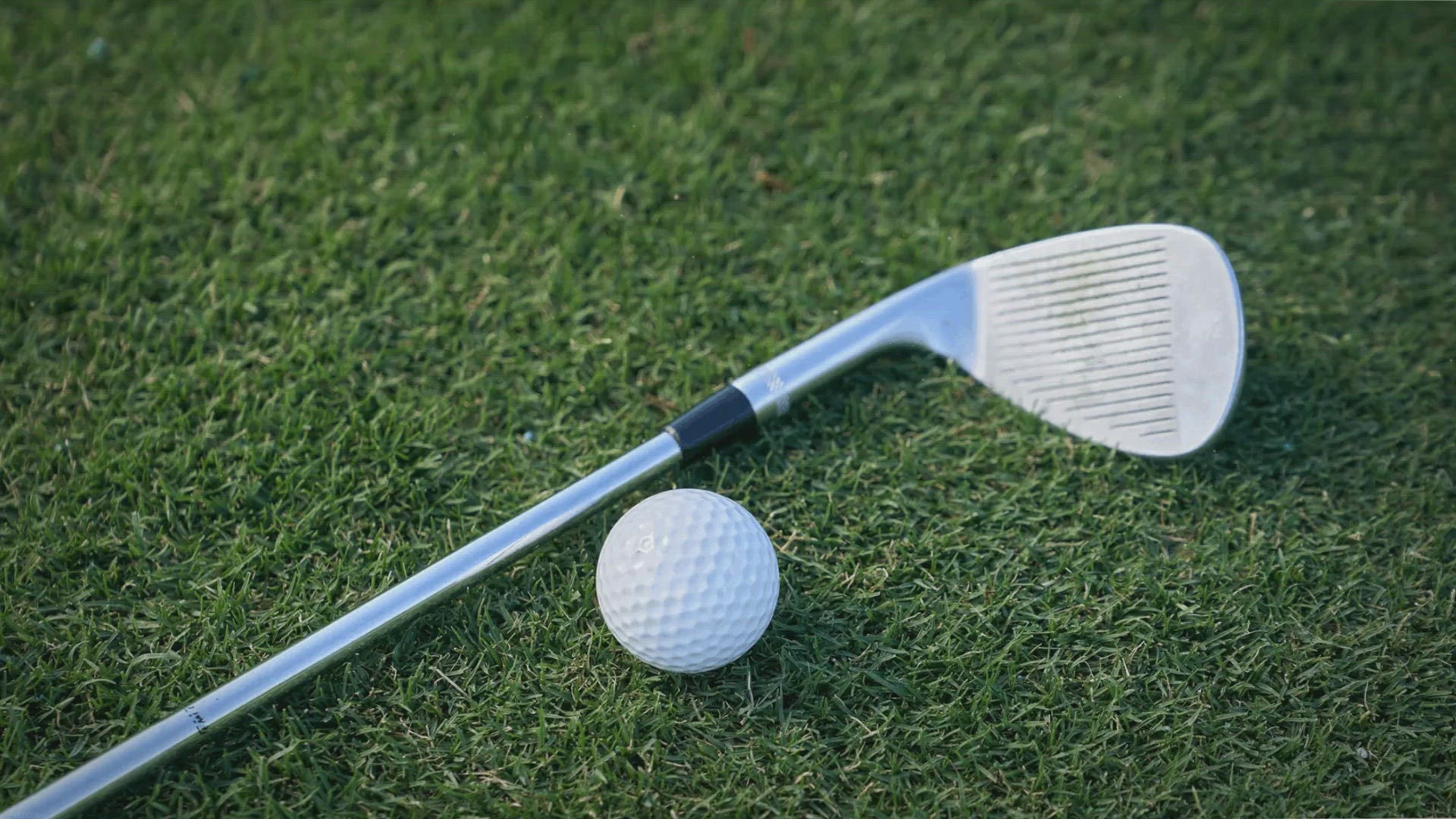 Video thumbnail for Wie du deine langen Eisen, Hybride und Fairway Hölzer perfekt triffst!