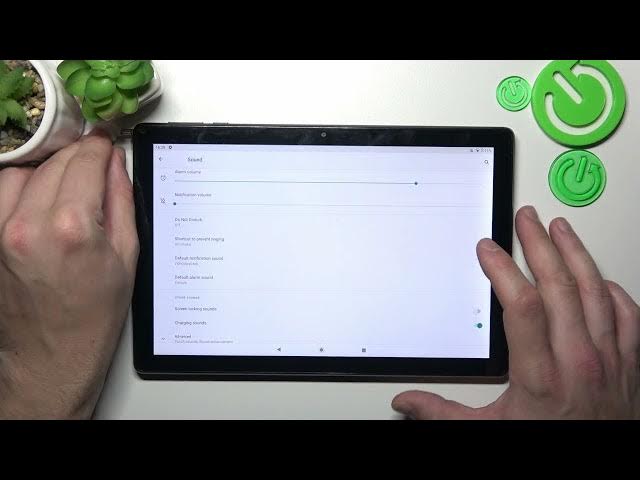Video thumbnail for How to Connect Headphones with Alcatel 1T 10 Smart?