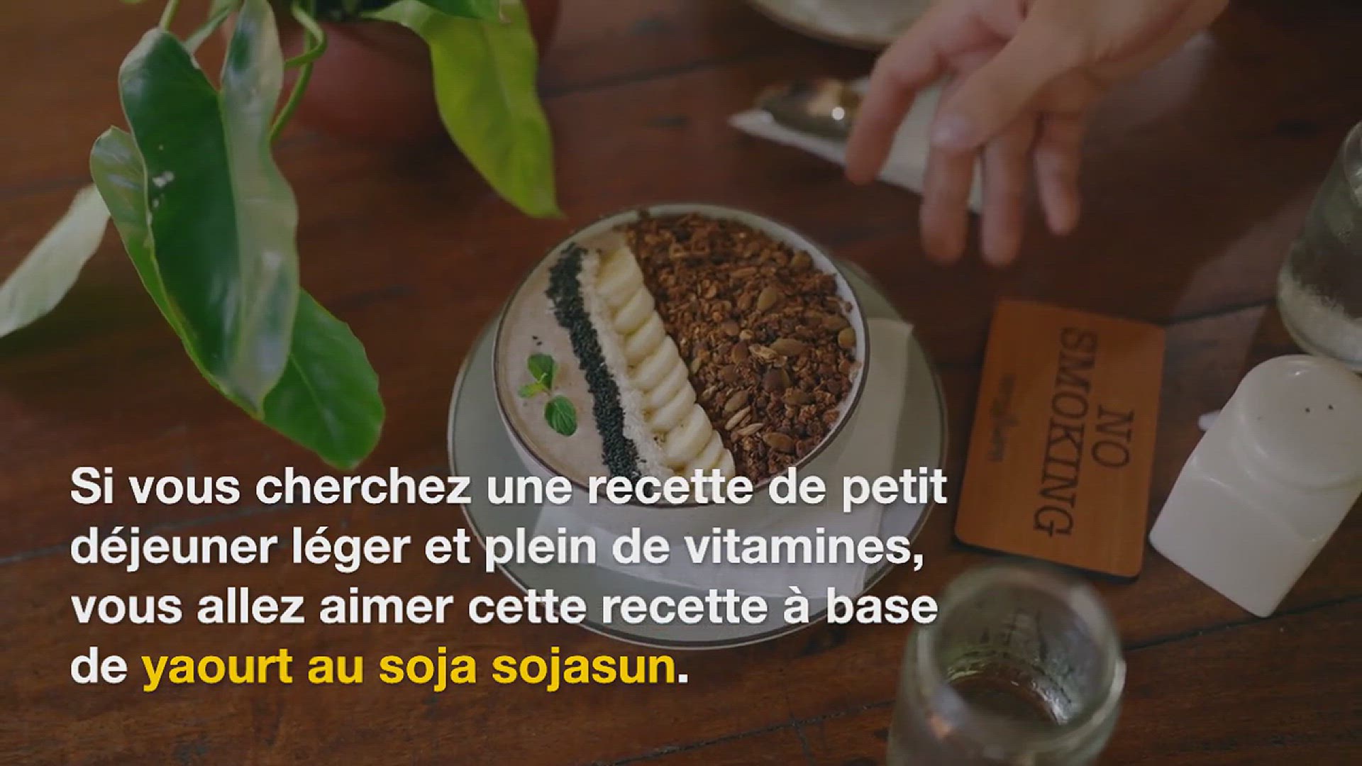 Video thumbnail for Sojasun, banane, herbe de blé, grenade et gingembre