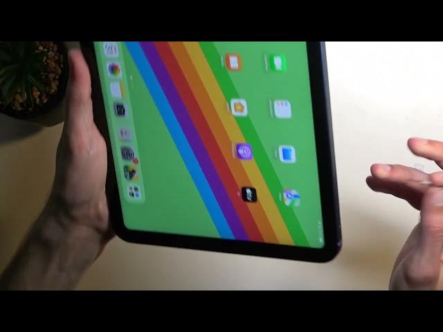 Video thumbnail for How to Insert a Nano SIM into a iPad 10th Gen (2022)