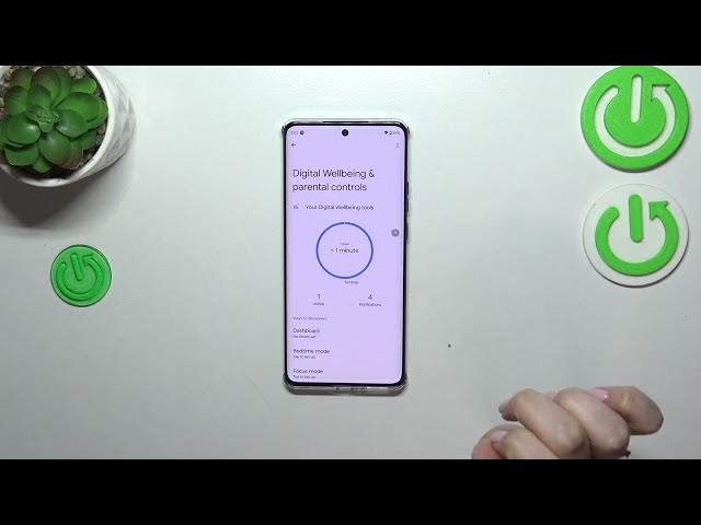 Video thumbnail for How to See & Maintain the Screen Time on MOTOROLA Edge 40 - App & Total Screen Time