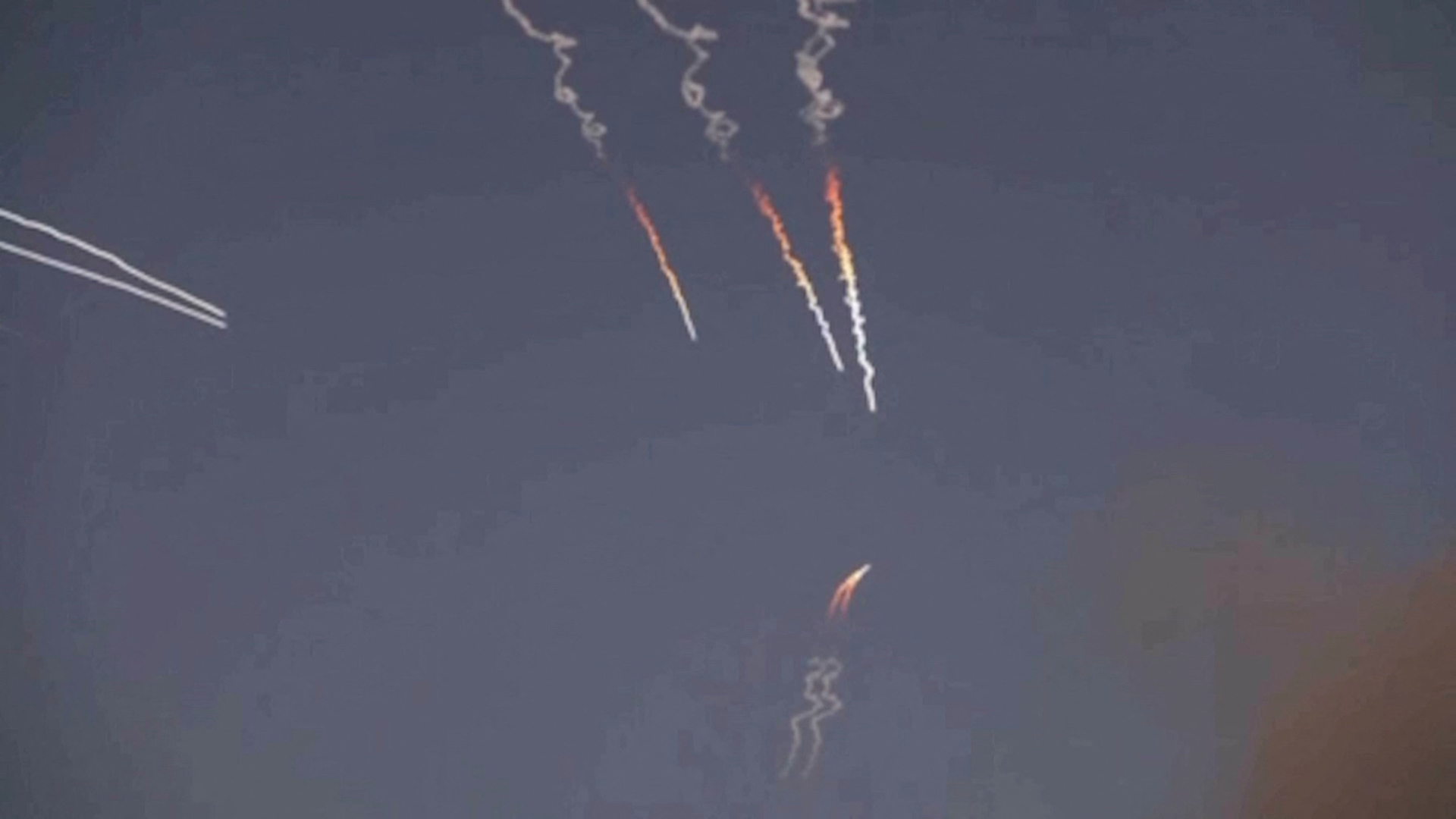 Video thumbnail for Iran strikes Kuwait plant critical to drinking water supply