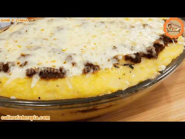 'Video thumbnail for Polenta Cremosa Recheada, preparada com flocão de milho recheada com carne e queijo mussarela'
