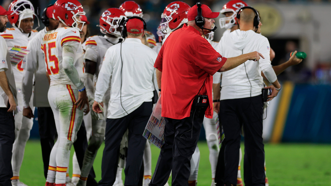 Video thumbnail for Will Sunday Decide the AFC West?