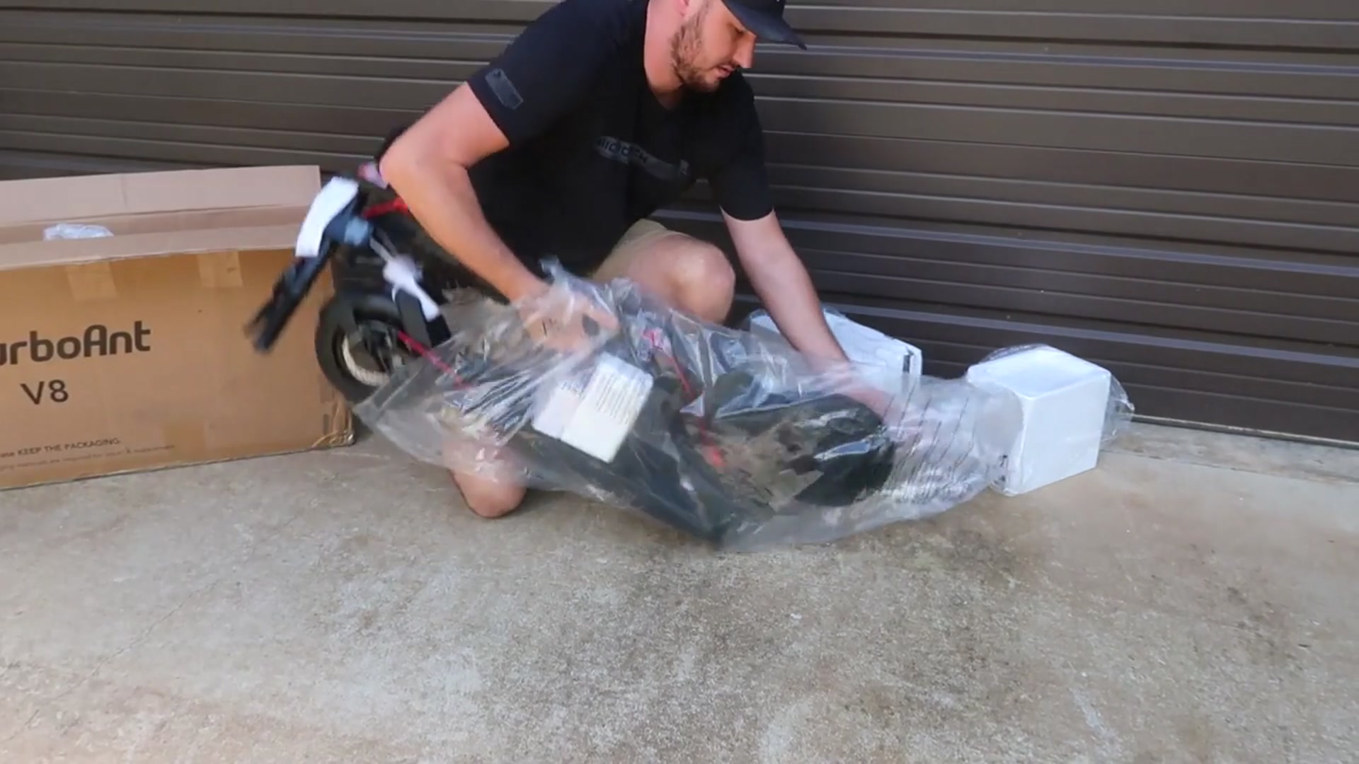 'Video thumbnail for Testing Dual Battery TurboAnt v8 Electric Scooter'