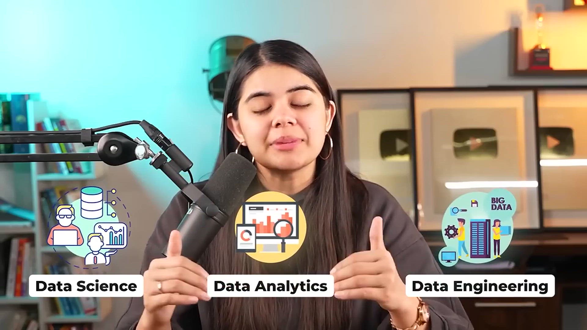 'Video thumbnail for Data Analyst vs Data Scientist vs  vs Data Engineer _ Difference Explained'