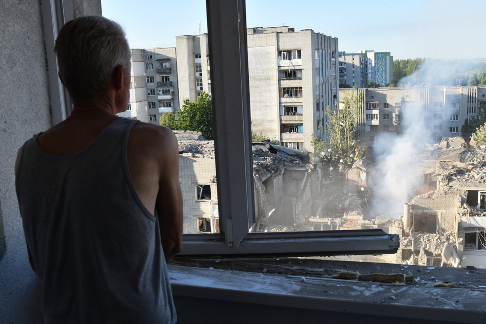 Video thumbnail for Ukraine targets Russian online retailer: Another Wildberries warehouse hit by drones