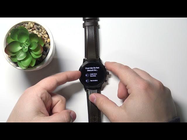 Video thumbnail for How to Activate Do Not Disturb Mode in FOSSIL Carlyle GEN 5 – Mute Sounds & Block Vibrations