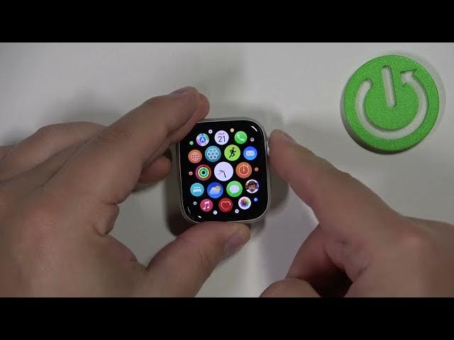 Video thumbnail for How to Switch Apps Menu Layout in Apple Watch SE 2nd Gen | Apple Watch SE 2022
