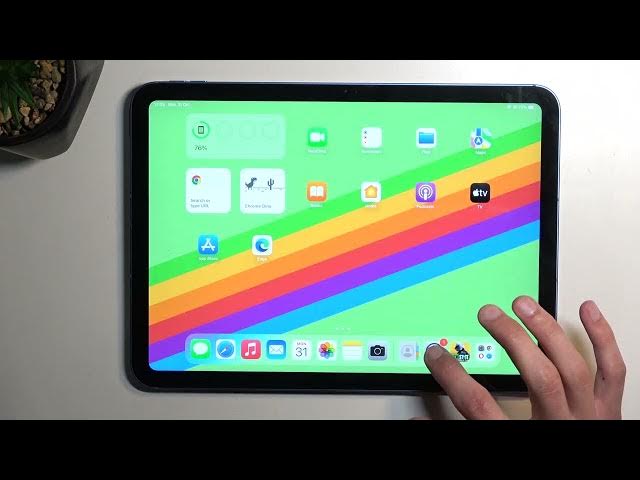 Video thumbnail for How to Enable and Set Up the Low Power Mode on the iPad 10th Gen (2022) - Battery Saver