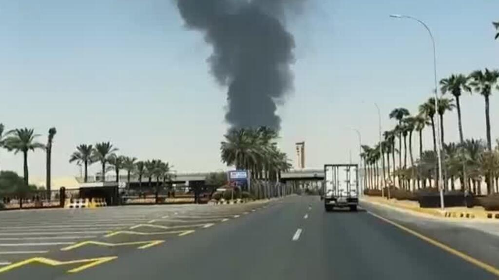 Video thumbnail for Yemen's Houthis strike Saudi capital Riyadh for the first time