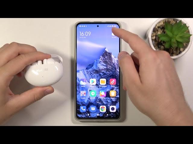 Video thumbnail for How to Connect HUAWEI FreeBuds 4i to Android Phone – Pair / Set Up